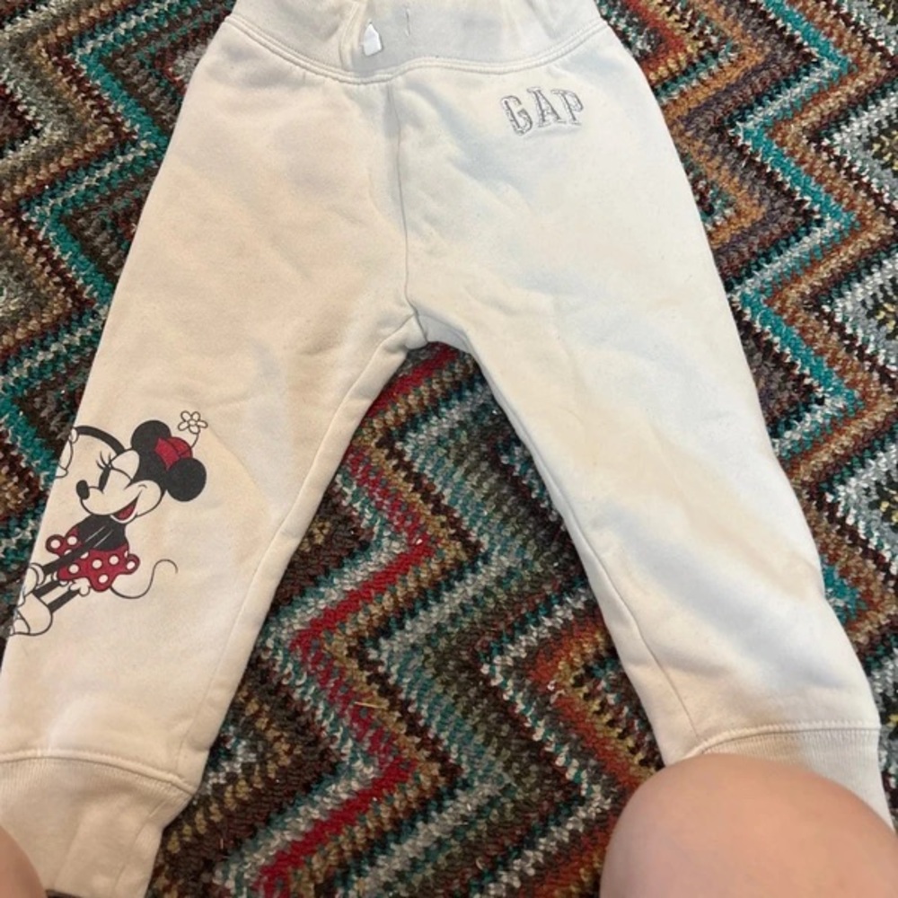GAP White Sweatpants with Minnie Mouse Graphic
